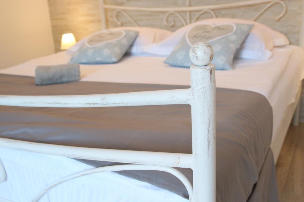 Apartments & Villa Tisno أوبروفاتش المظهر الخارجي الصورة